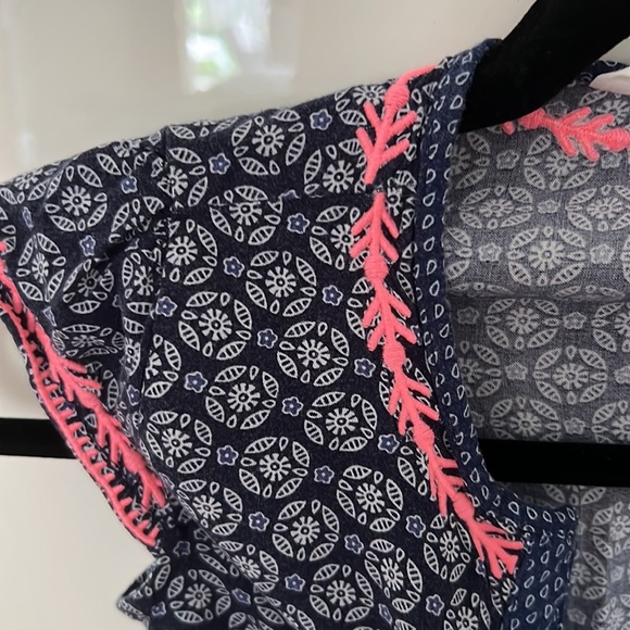 Kids jumpsuit, good conditions, light weight material - Picture 2 of 4